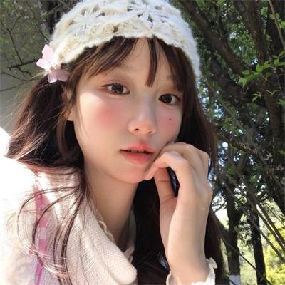蒙面纱的男子